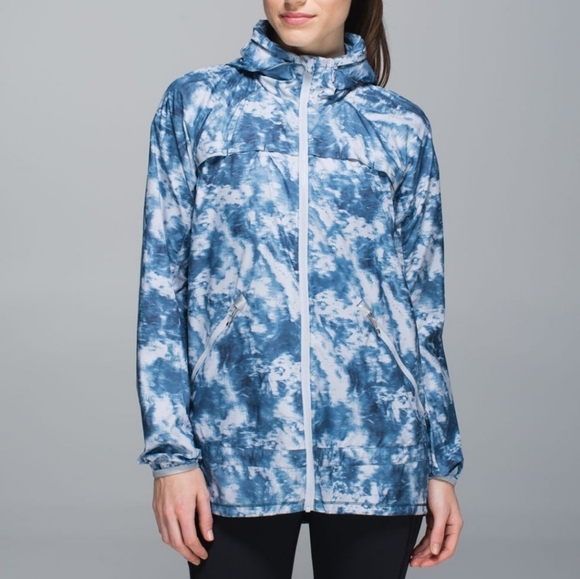 Lululemon Miss Misty Jacket II Size 2 - Picture 1 of 6